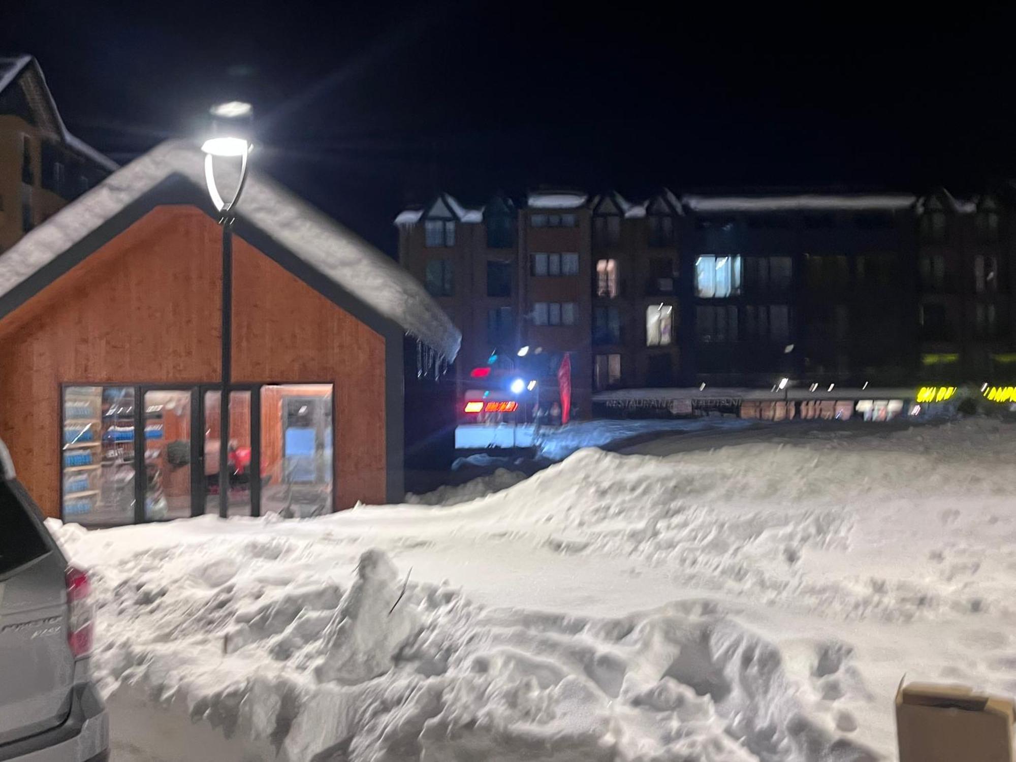 Delux Apartment Next To Ice Rink Gudauri Exteriör bild